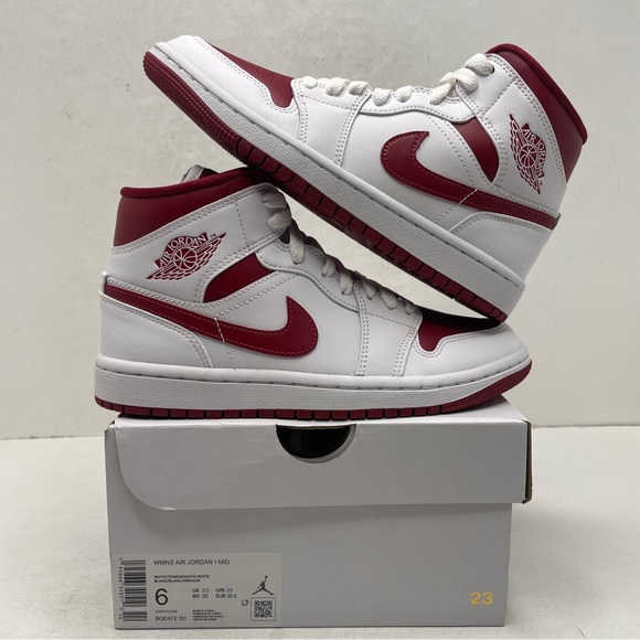 Nike Air Jordan 1 Retro Mid WMNS “Reverse Chicago” 2022